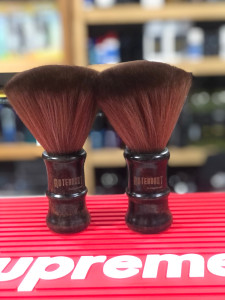 Planeta del barbero - Mota de sacudir de madera