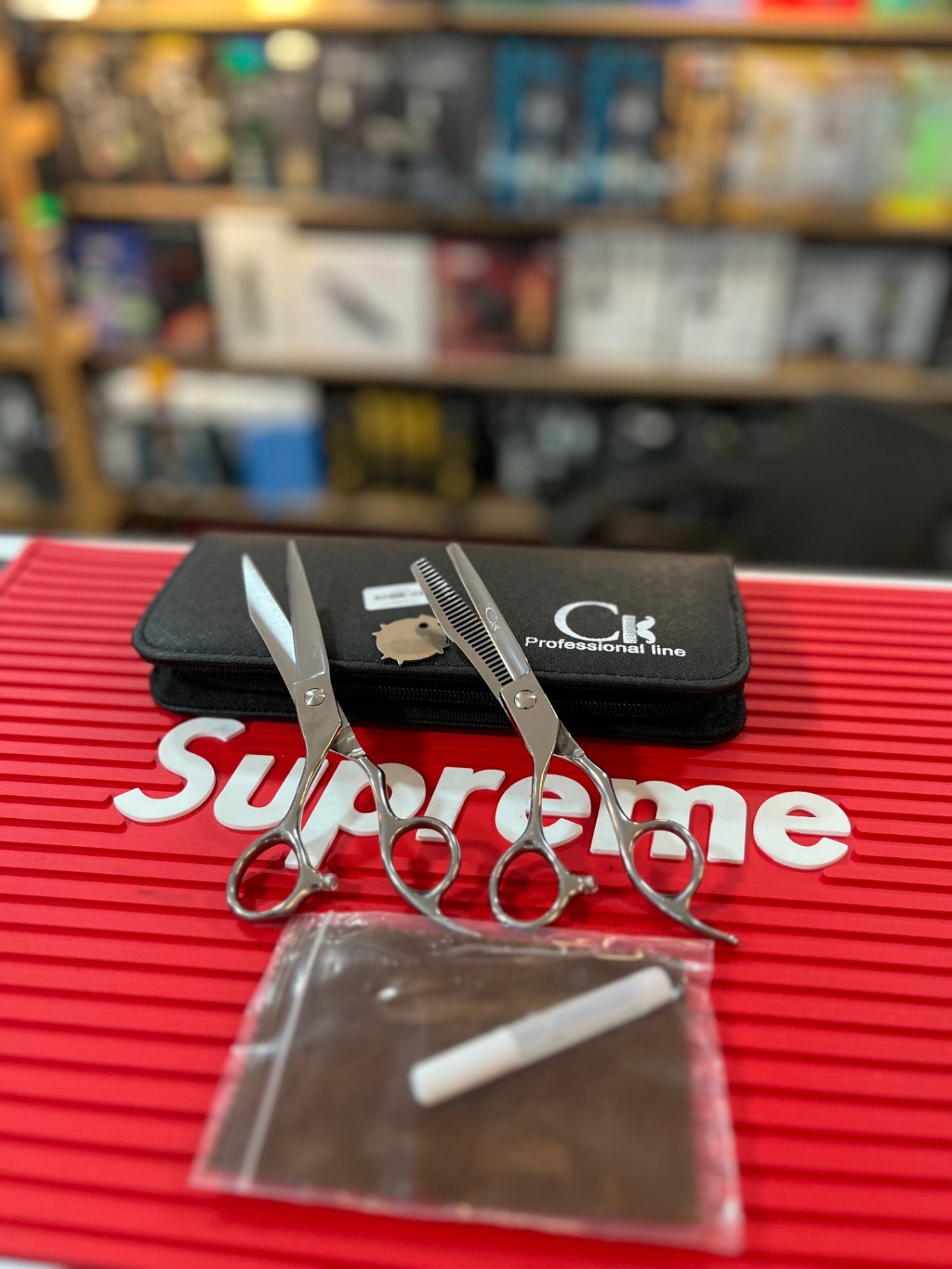 Planeta del barbero - kit de tijera ck